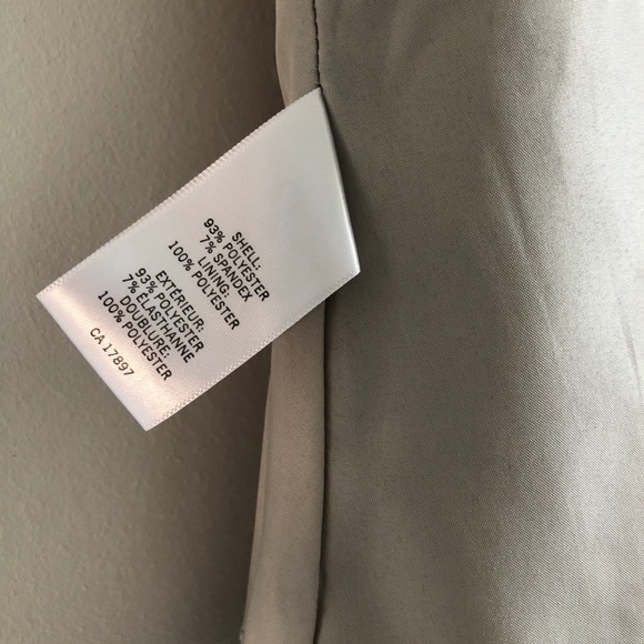 Banana Republic ‘NWOT’ women’s sleeveless peplum top, Size US 4 - Picture 8 of 14